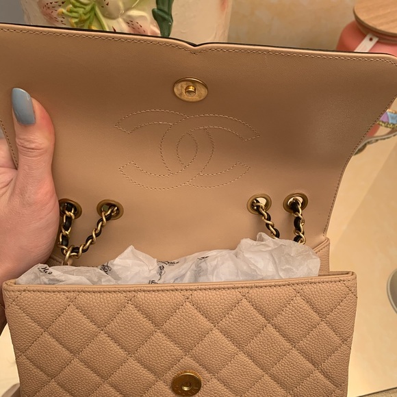 Chanel small two tone filigree bag - Picture 9 of 12